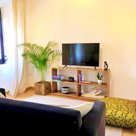 Apartment Vintage 2 Bd By Hostlovers *
